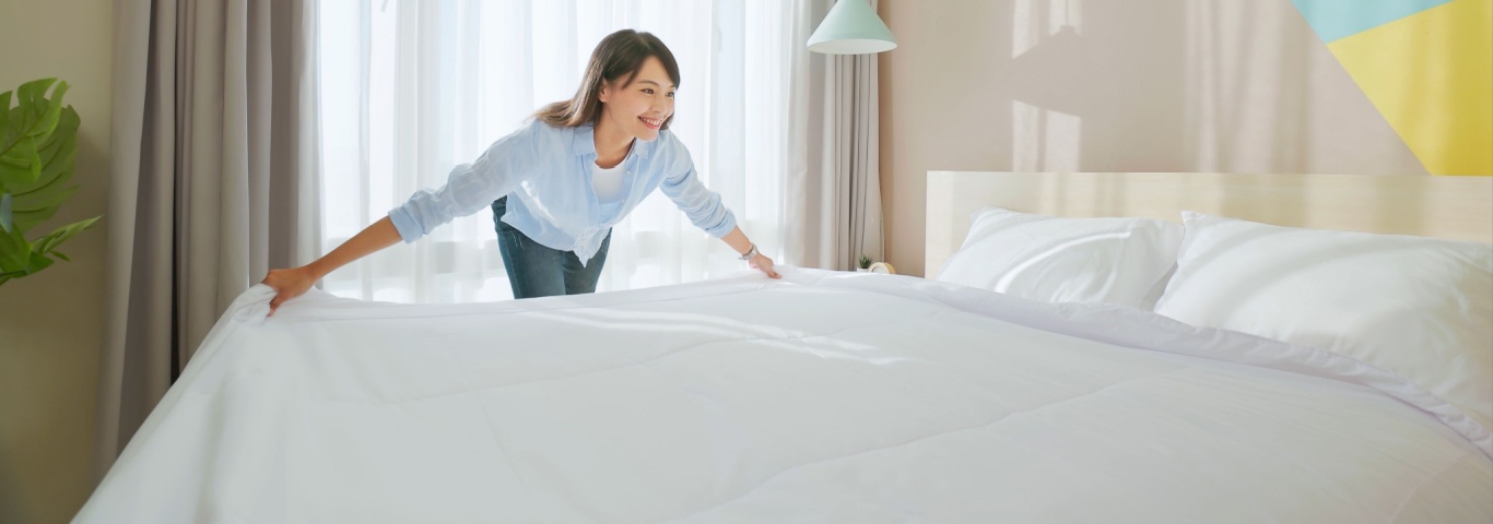 Πώς να Στρώσετε το Κρεβάτι: Στρώση με Στρώση σε 8 Βήματα