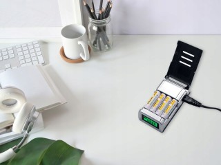 Verk Group Αυτόματος Φορτιστής Μπαταριών AA & AAA με Οθόνη LCD  590...