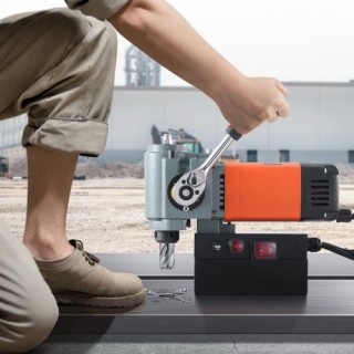 Φορητό Μαγνητικό Δράπανο VEVOR 1300W Χαμηλού Προφίλ WSCLZ35MM00036... Φορητό Μαγνητικό Δράπανο VEVOR 1300W Χαμηλού Προφίλ WSCLZ35MM00036...