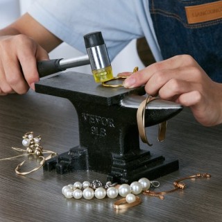 Αμόνι Μονής Κέρατος VEVOR 4kg, Χυτοχάλυβας, Σφυρηλάτηση & Μορφοποίη... Αμόνι Μονής Κέρατος VEVOR 4kg, Χυτοχάλυβας, Σφυρηλάτηση & Μορφοποίη...