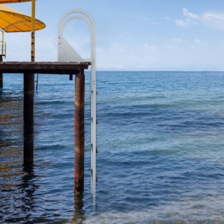 Σκάλα VEVOR 5 Σκαλοπατιών, 350 lbs, Αλουμινίου, Αντιολισθητική, Εύκ... Σκάλα VEVOR 5 Σκαλοπατιών, 350 lbs, Αλουμινίου, Αντιολισθητική, Εύκ...