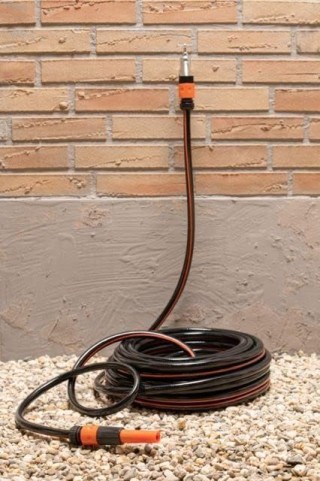 Λάστιχο Κήπου 25m με Σετ 5 Συνδέσμων & Ρυθμιζόμενο Εκτοξευτήρα – 13... Λάστιχο Κήπου 25m με Σετ 5 Συνδέσμων & Ρυθμιζόμενο Εκτοξευτήρα – 13...