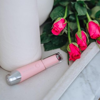 Μίνι Συσκευή Αντιγήρανσης Ματιών / Χειλιών Με Δονήσεις, Φωτοθεραπεί... Μίνι Συσκευή Αντιγήρανσης Ματιών / Χειλιών Με Δονήσεις, Φωτοθεραπεί...