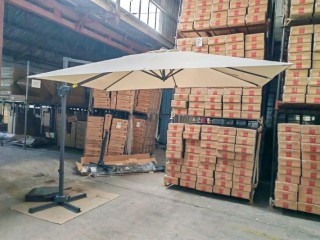 Costway Ορθογώνια Κρεμαστή Ομπρέλα Κήπου 300 x 200 cm Μπεζ με Μανιβ...