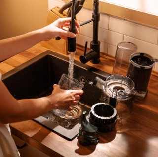 Αποχυμωτής Αργής Συμπίεσης Juice&Live 1500 Slim 200W με Στόμιο 82mm...