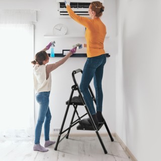 Costway Πτυσσόμενη Σκάλα 5 Σκαλιών με Θέση για Εργαλεία, Αντοχή έως... Costway Πτυσσόμενη Σκάλα 5 Σκαλιών με Θέση για Εργαλεία, Αντοχή έως...