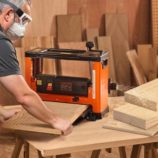 VEVOR Σχεδιαστής Ξύλου με Πάχος 330 mm, Με Σπειροειδή Κεφαλή Κοπής ... VEVOR Σχεδιαστής Ξύλου με Πάχος 330 mm, Με Σπειροειδή Κεφαλή Κοπής ...