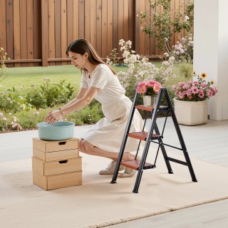 VEVOR Αναδιπλούμενη Σκάλα 3 Σκαλοπατιών με Αντιολισθητικά Σκαλοπάτι...