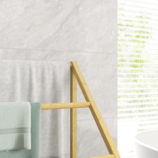 HOMCOM Επιδαπέδια Κρεμάστρα Πετσετών με 3 Μπάρες και Κάτω Ράφι από ... HOMCOM Επιδαπέδια Κρεμάστρα Πετσετών με 3 Μπάρες και Κάτω Ράφι από ...