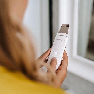 Συσκευή Καθαρισμού & Ενυδάτωσης Προσώπου B-Scrub Blush με Υπερήχους... Συσκευή Καθαρισμού & Ενυδάτωσης Προσώπου B-Scrub Blush με Υπερήχους...