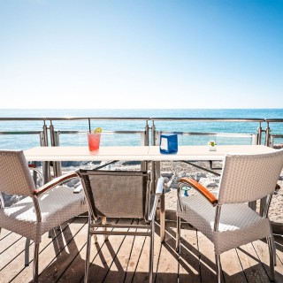 Costway Μεγάλο και Συμπαγές Πτυσσόμενο Τραπέζι 180x75x74cm NP10264