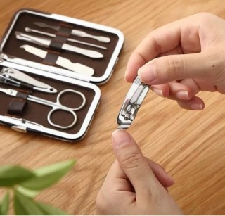 Σετ Μανικιούρ και Πεντικιούρ με 7 Εργαλεία Κοπής Νυχιών 59074513603...