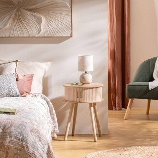 Κομοδίνο Nysos 2 Πόρτες σε Κρεμ Απόχρωση – 54 x 40 x 40 cm 206052A ... Κομοδίνο Nysos 2 Πόρτες σε Κρεμ Απόχρωση – 54 x 40 x 40 cm 206052A ...