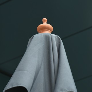 Ομπρέλα Outsunny Garden 3x3m με 8 μπαστούνια μπαμπού και κάλυμμα αν... Ομπρέλα Outsunny Garden 3x3m με 8 μπαστούνια μπαμπού και κάλυμμα αν...