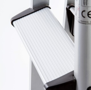 Αλουμινένια σκάλα 3 Σκαλοπατιών Διπλής Όψης 150kg M85591 MAR-POL Αλουμινένια σκάλα 3 Σκαλοπατιών Διπλής Όψης 150kg M85591 MAR-POL