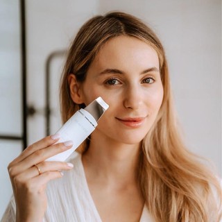 Συσκευή Καθαρισμού & Ενυδάτωσης Προσώπου B-Scrub Blush με Υπερήχους...