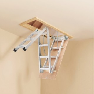 VEVOR Αντιολισθητική & Εργονομική Αλουμινένια Σκάλα Σοφίτας 170KG Z... VEVOR Αντιολισθητική & Εργονομική Αλουμινένια Σκάλα Σοφίτας 170KG Z...