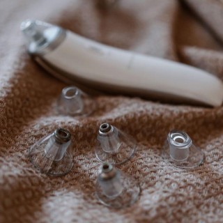 Συσκευή Καθαρισμού Προσώπου με Αναρρόφηση και 6 Ανταλλακτικές Κεφαλ... Συσκευή Καθαρισμού Προσώπου με Αναρρόφηση και 6 Ανταλλακτικές Κεφαλ...