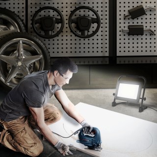 HOMCOM Φωτιστικό LED Εργασίας 6500K με Περιστρεφόμενη Κεφαλή και Ρ... HOMCOM Φωτιστικό LED Εργασίας 6500K με Περιστρεφόμενη Κεφαλή και Ρ...