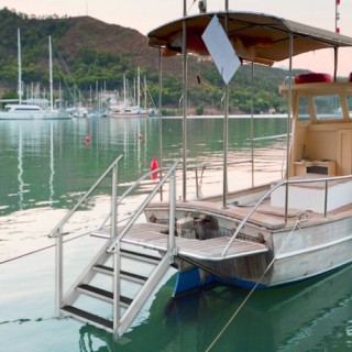 VEVOR Ρυθμιζόμενη Σκάλα Αλουμινίου 4 Σκαλοπατιών για Σκάφη (30-38in... VEVOR Ρυθμιζόμενη Σκάλα Αλουμινίου 4 Σκαλοπατιών για Σκάφη (30-38in...