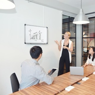 Costway Μαγνητικός Πίνακας Γραφής με Αποσπώμενη Θήκη Στυλό 50 x 35 ... Costway Μαγνητικός Πίνακας Γραφής με Αποσπώμενη Θήκη Στυλό 50 x 35 ...