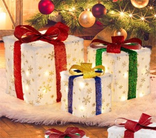 Χριστουγεννιάτικα Κουτιά Δώρου Φωτιζόμενα Σετ 3 τεμαχίων COSTWAY C... Χριστουγεννιάτικα Κουτιά Δώρου Φωτιζόμενα Σετ 3 τεμαχίων COSTWAY C...