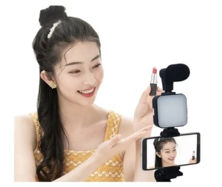 Vlogging Kit με Τρίποδο, Μικρόφωνο και Βάση Κινητού για Καταγραφή Β... Vlogging Kit με Τρίποδο, Μικρόφωνο και Βάση Κινητού για Καταγραφή Β...
