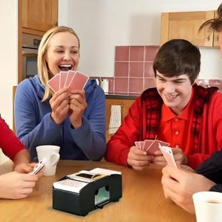 BAKAJI Ηλεκτρονική Συσκευή Διανομής και Ανακατεύματος Τραπουλόχαρτω... BAKAJI Ηλεκτρονική Συσκευή Διανομής και Ανακατεύματος Τραπουλόχαρτω...