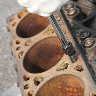 VEVOR Σετ 7τμχ Επαναφοράς Σπειρωμάτων Μητρικό Εργαλείο Αυτοκινήτου... VEVOR Σετ 7τμχ Επαναφοράς Σπειρωμάτων Μητρικό Εργαλείο Αυτοκινήτου...