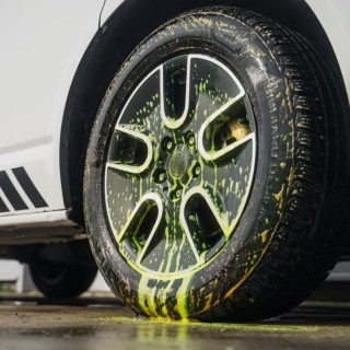 K2 Σπρέι Καθαρισμού για Ζάντες και Ελαστικά Αυτοκινήτου 700ml NEORI...