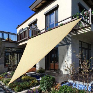 BAKAJI Τρίγωνη τέντα σκίασης 3x3μ για κήπο από HDPE σε μπεζ χρώμα ... BAKAJI Τρίγωνη τέντα σκίασης 3x3μ για κήπο από HDPE σε μπεζ χρώμα ...