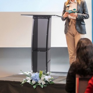 VEVOR Ακρυλικό Βήμα, 47 Ύψος, με Ράφι, Διάφανο, Μαύρο CTSJTHSTMYK... VEVOR Ακρυλικό Βήμα, 47 Ύψος, με Ράφι, Διάφανο, Μαύρο CTSJTHSTMYK...