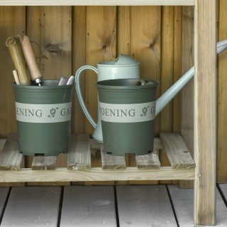 Outsunny υπερυψωμένη Ξύλινη ζαρντινιέρα με πόδια και κάτω ράφι για ... Outsunny υπερυψωμένη Ξύλινη ζαρντινιέρα με πόδια και κάτω ράφι για ...