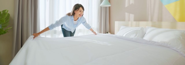 Πώς να Στρώσετε το Κρεβάτι: Στ …