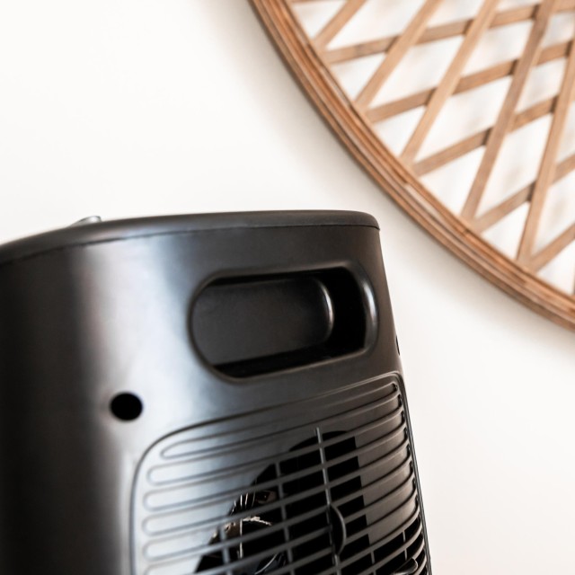 CECOTEC  Θερμοανεμιστήρας ReadyWarm 2050 Max Force Black με 2000 W και 3 Λειτουργίες  CEC-08253