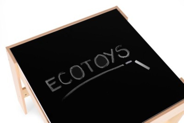 ECOTOYS Σετ παιδικών επίπλων τραπεζάκι + 2 καρέκλες πίνακας κιμωλία...