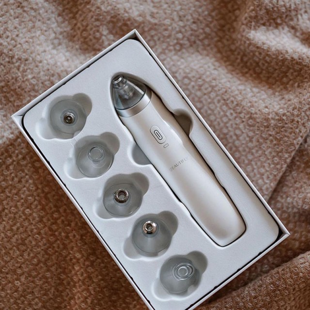 Συσκευή Καθαρισμού Προσώπου με Αναρρόφηση και 6 Ανταλλακτικές Κεφαλ...