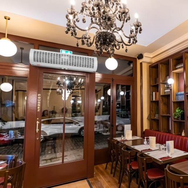 VEVOR 1.1m Επαγγελματική Αεροκουρτίνα Εσωτερικού Χώρου, 2 Ταχύτητες, 2292m³/h, UL Πιστοποίηση, Τοποθέτηση σε Τοίχο, Ανεμιστήρας Πόρτας με Διακόπτη, Εύκολη Εγκατάσταση, Χωρίς Θέρμανση  SSFMJGLS42YC27WPTV2