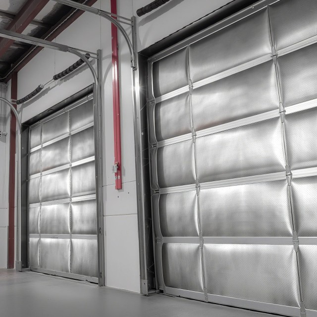 VEVOR Διπλής Όψης Ανακλαστική Μόνωση Αλουμινίου, 38.1μ x 1.22μ LBPE... VEVOR Διπλής Όψης Ανακλαστική Μόνωση Αλουμινίου, 38.1μ x 1.22μ LBPE...