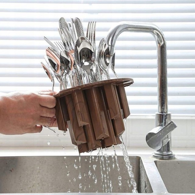 Rosa Bella Σετ μαχαιροπήρουνων 24 τεμαχίων από ανοξείδωτο ατσάλι σε... Rosa Bella Σετ μαχαιροπήρουνων 24 τεμαχίων από ανοξείδωτο ατσάλι σε...