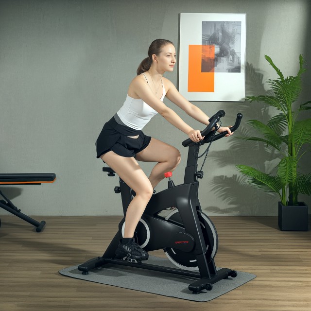 SPORTNOW  Μαγνητικό Ποδήλατο Γυμναστικής με Βολάν 10 κιλών, Ρυθμιζόμενο Κάθισμα και Τιμόνι, Οθόνη LCD, Θήκη για Tablet, Μαύρο  A90-369V00BK