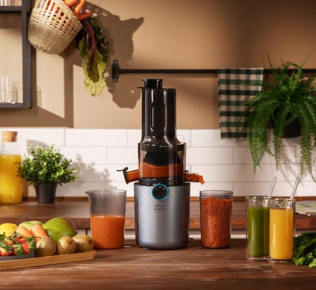 Αποχυμωτής Αργής Συμπίεσης Juice&Live 1500 Slim 200W με Στόμιο 82mm & Αντίστροφη Λειτουργία Ασημί CEC-101572 Cecotec