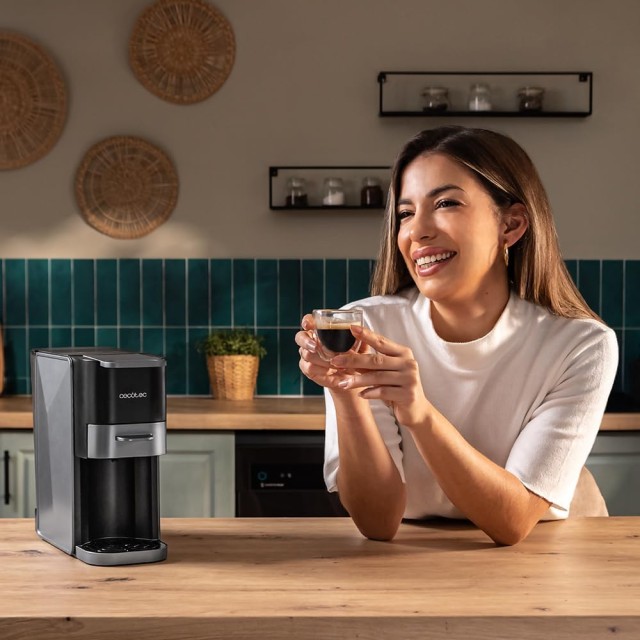 Καφετιέρα Espresso 4 σε 1 για Αλεσμένο Καφέ, Nespresso, Dolce Gusto, ESE Pod & Senseo – 1200W / 20 bar CEC-01853 Cecotec