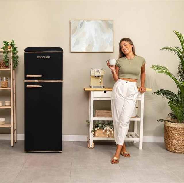 Ρετρό Ψυγείο 215 Lt Bolero CoolMarket 2D 148,5 x 55 x 58,5cm Χρώματος Μαύρο CECOTEC CEC-02753