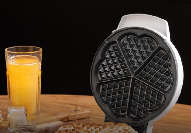 Βαφλιέρα 1000W 19cm CEC-04755 Cecotec