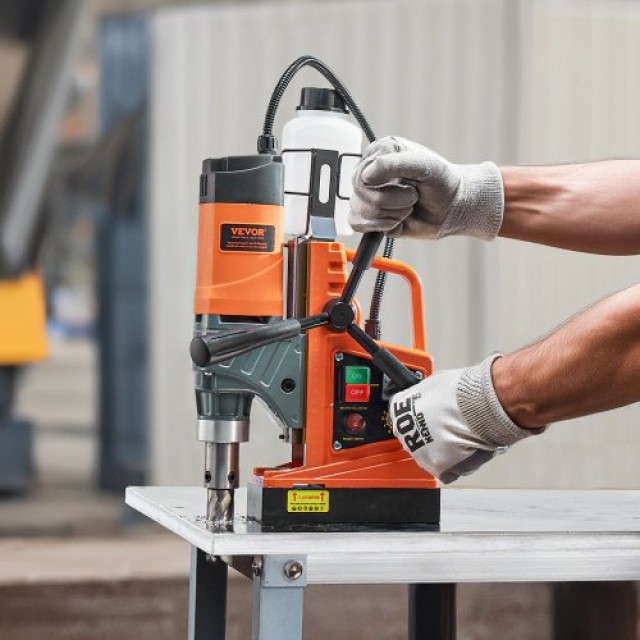 VEVOR Φορητή Μαγνητική Δράπανο 1450W με Ισχύ Έλξης 2878 lbf και Διά... VEVOR Φορητή Μαγνητική Δράπανο 1450W με Ισχύ Έλξης 2878 lbf και Διά...
