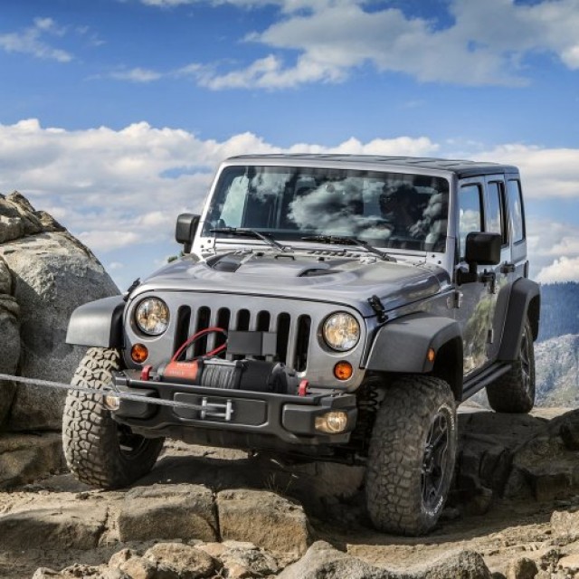 Ηλεκτρικό Βίντσι VEVOR 12V 4500 lb με Ατσάλινο Σχοινί και Ασύρματο Τηλεχειριστήριο  GSSJPGSSYCYCAZZ41V9