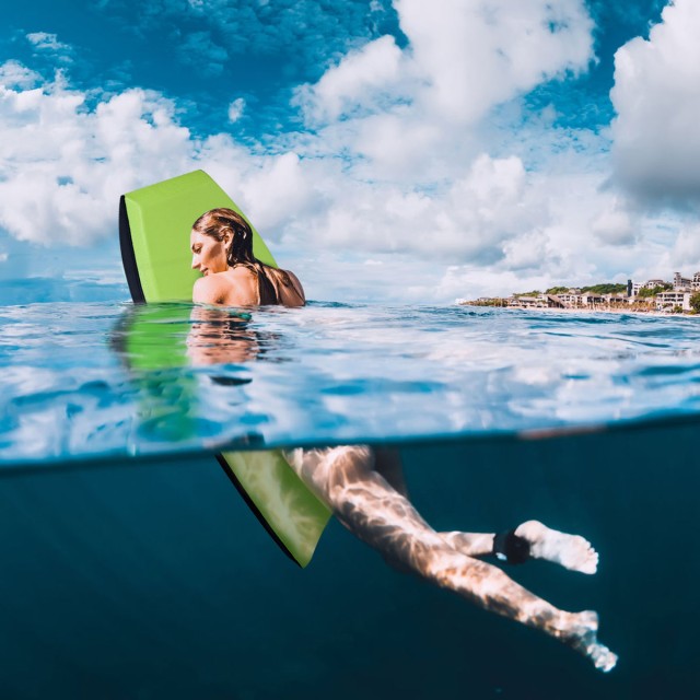 Costway  Ιδανική Σανίδα Bodyboard για Καλοκαιρινές Περιπέτειες με Στυλ και Ασφάλεια OP70252-L