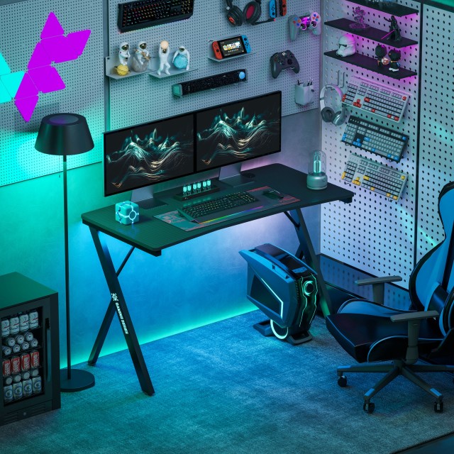 HOMCOM  Γραφείο Gaming με Ρυθμιζόμενα LED RGB Φώτα και Πόδια σε Σχήμα Κ, από Ξύλο και Ατσάλι, 120x60x75 εκ., Μαύρο  836-583V00BK