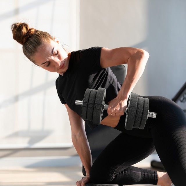HOMCOM Σετ Μαύρων Αλτήρων 25kg με 12 Δίσκους και 2 Μπάρες 2kg A91-139V04BK